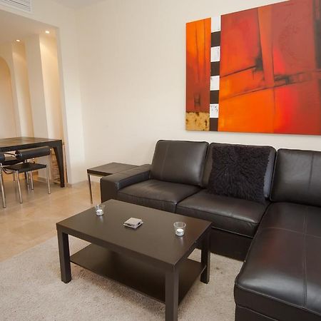 Coto Real Khios 102 Apartment มานิลบา ภายนอก รูปภาพ