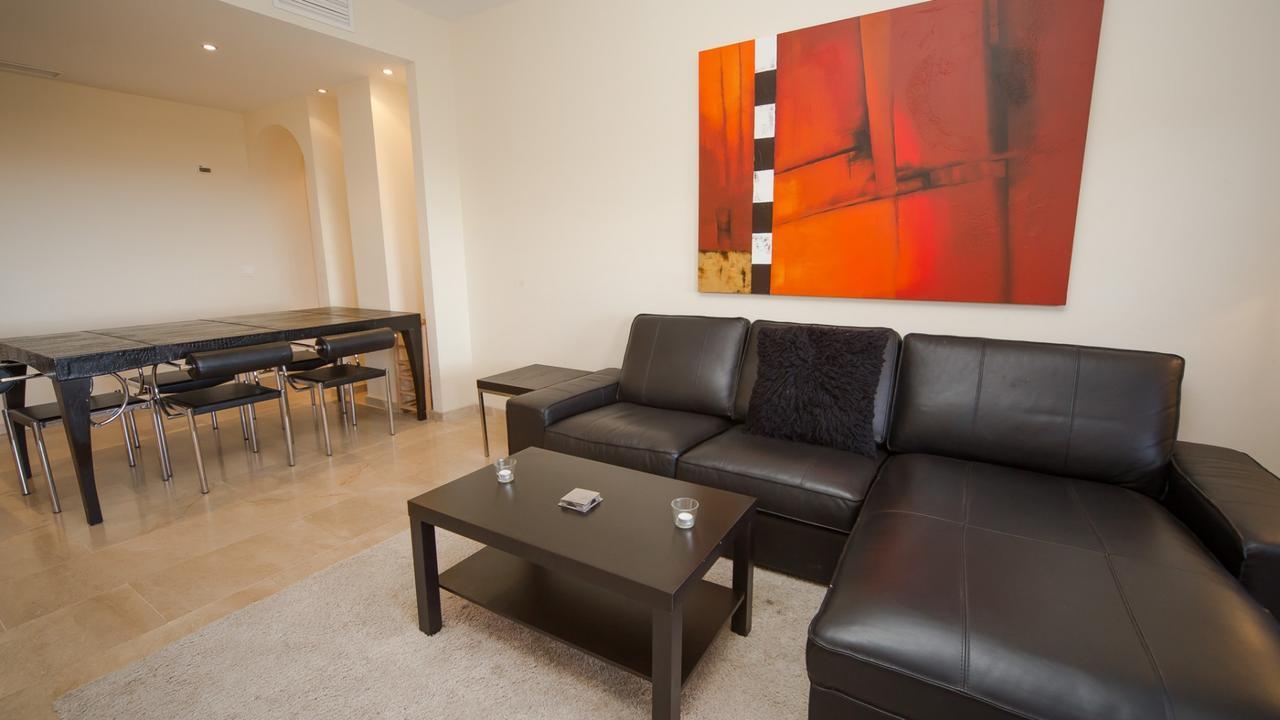 Coto Real Khios 102 Apartment มานิลบา ภายนอก รูปภาพ