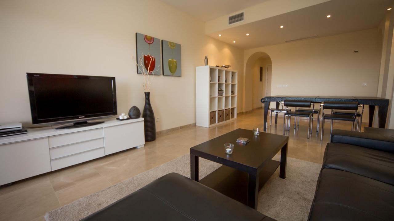 Coto Real Khios 102 Apartment มานิลบา ภายนอก รูปภาพ