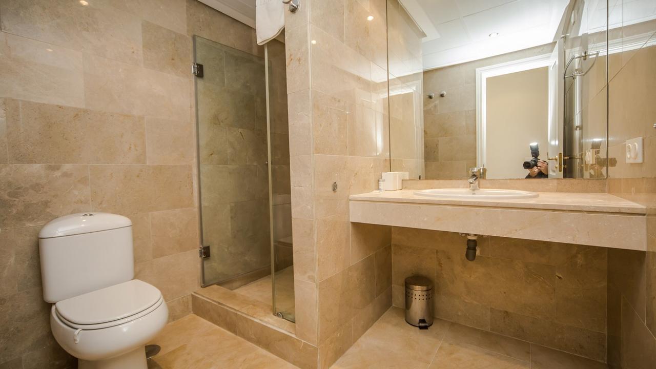 Coto Real Khios 102 Apartment มานิลบา ภายนอก รูปภาพ